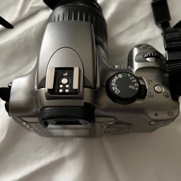 CANON EOS - Digital Rebel DS6041 DSLR Camera W/ Lens / 6.3 Megapixel - Picture 7 of 16